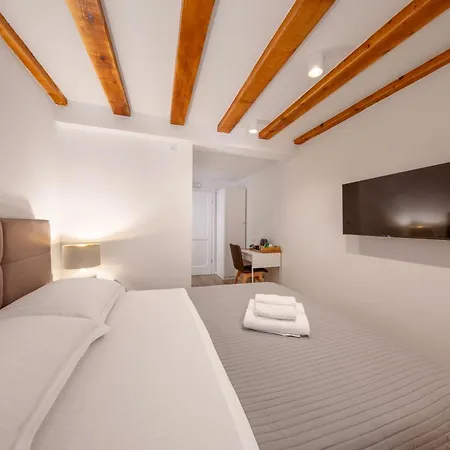 Apartman Palazzo Maineri Cozy Double